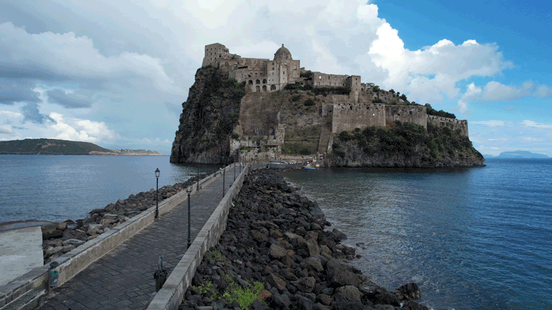 Eccomi pronta per visitare il simbolo di Ischia, il Castello Aragonese